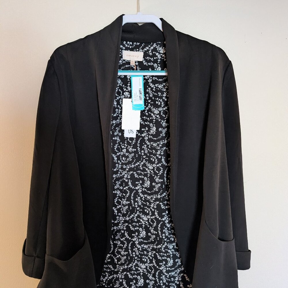 Women's Skies are Blue Soft Tunic Blazer, XXL, Black